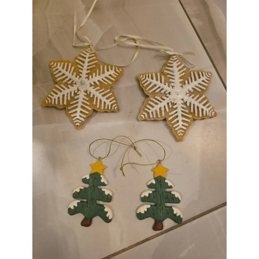 Snowflake Ornaments Red & White Gingerbread Like Iced‎ Poly Clay Set of 4